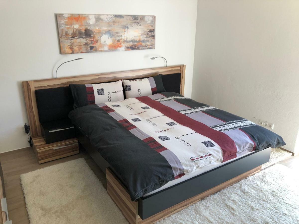 Wolfˋs Appartement Neubeuern
